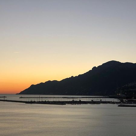 La Giulietta - Penthouse Daire Salerno Dış mekan fotoğraf