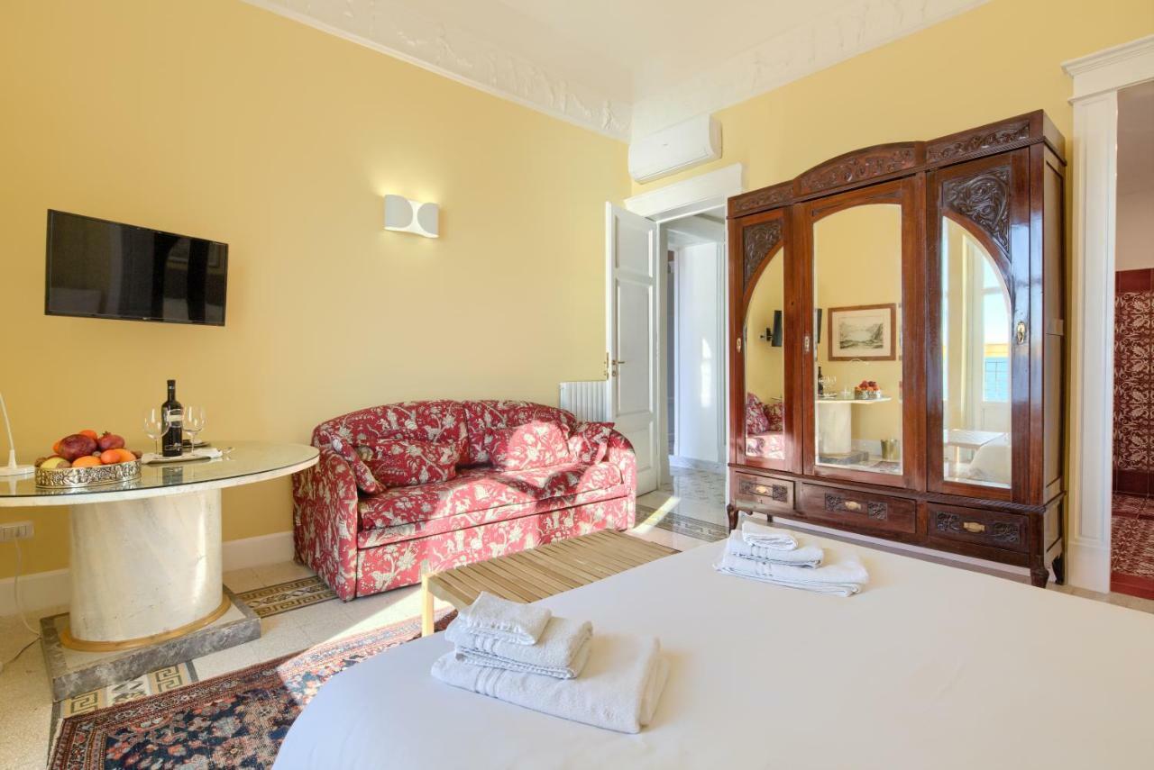 La Giulietta - Penthouse Daire Salerno Dış mekan fotoğraf